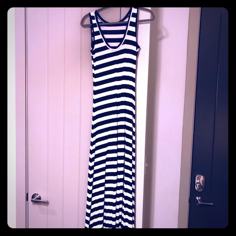 Brand new B&W striped SCOOP maxi dress